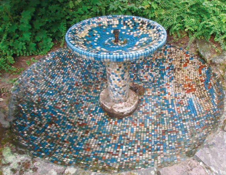 Mosaikbrunnen am Ingenhovenpark erhalten – Unterschriftenaktion von vier Fraktionen gestartet