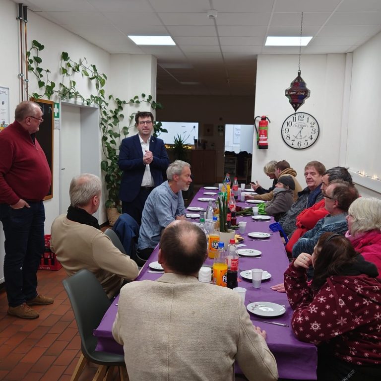 Gemeinsames Essen im Benedikt-Labre-Haus